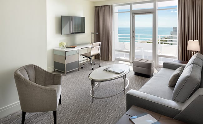 Fontainbleau - Bay View Junior Suite with Balcony Living Room